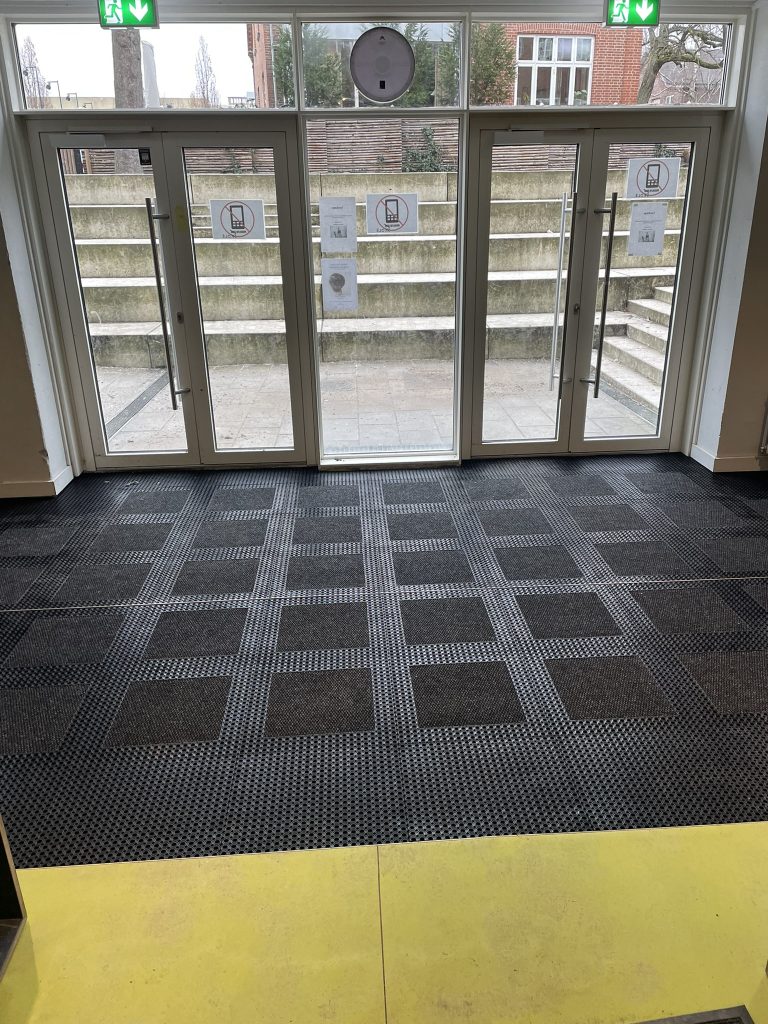 Indgangsmåtter C12 Master Flex