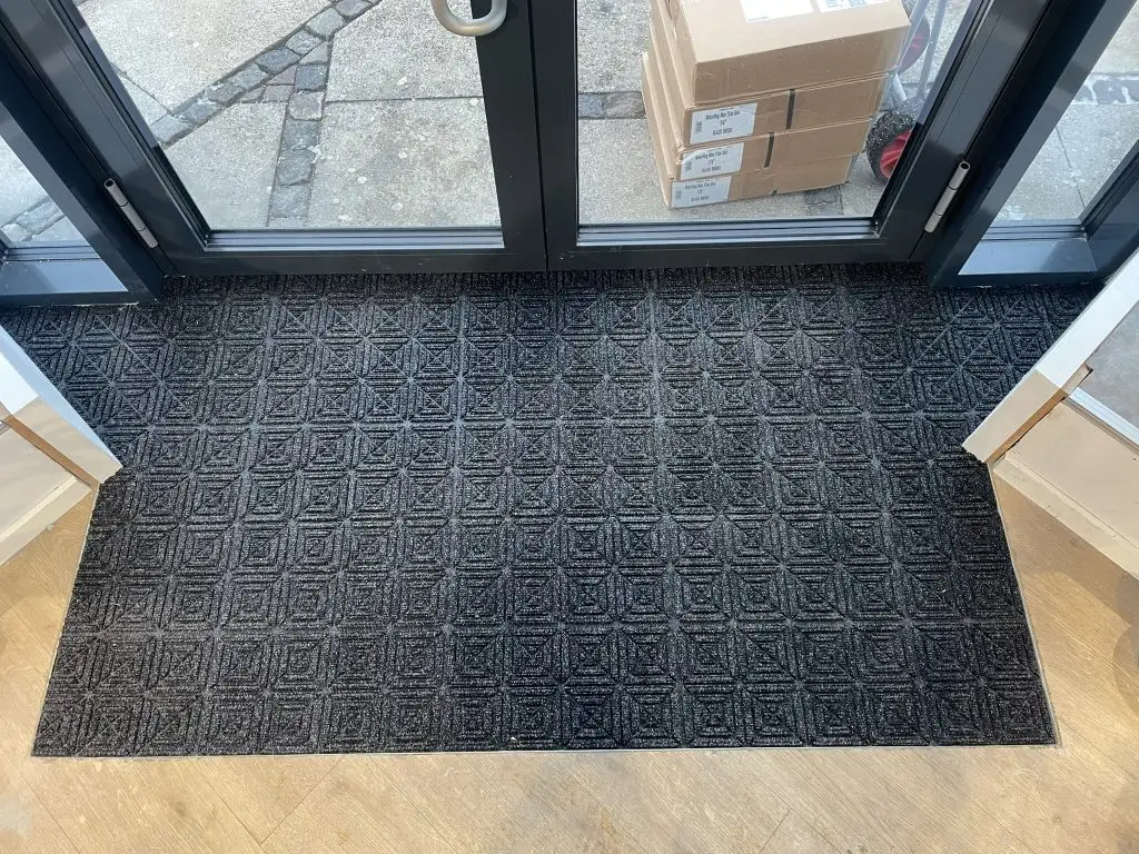 Waterhog indgangsmåtte